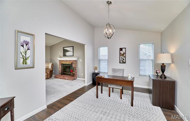 130 Southern Oaks Drive 48B, St Charles, MO 63303