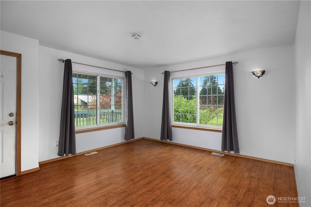 7606 187th Avenue SW, Rochester, WA 98579