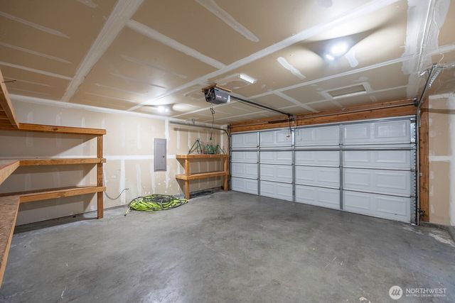 1516 S Husky Dr, Moses Lake, WA 98837