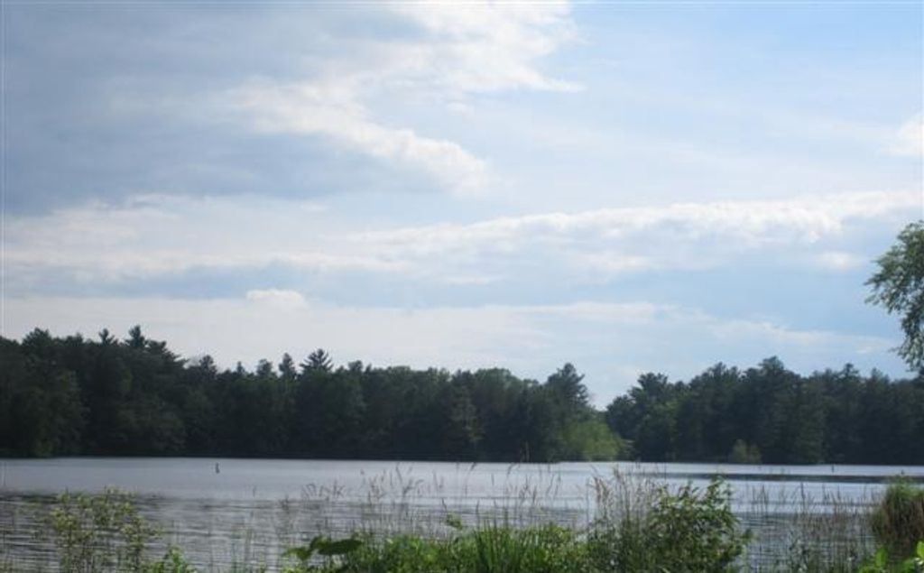 N8000 North Shore Drive, New Lisbon, WI 53950