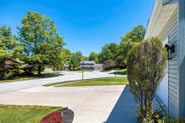 4609 PINEVIEW Court, Erie, PA 16506