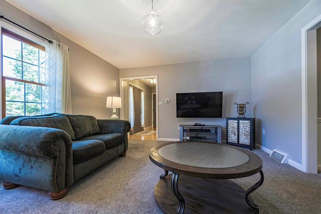 4609 PINEVIEW Court, Erie, PA 16506