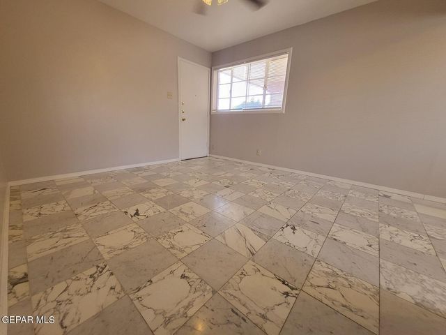 1421 Saint Johns Drive 6, El Paso, TX 79903