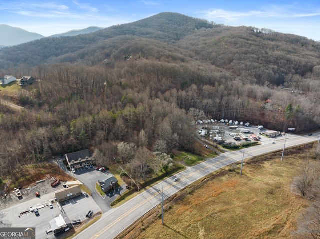 2038 US HWY 76, Hiawassee, GA 30546