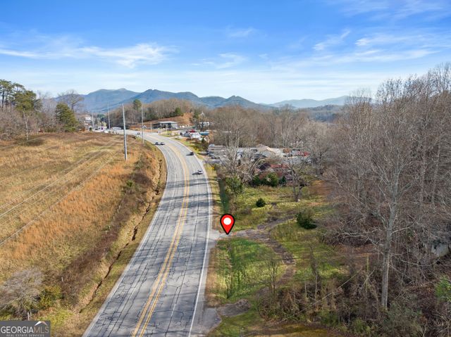 2038 US HWY 76, Hiawassee, GA 30546