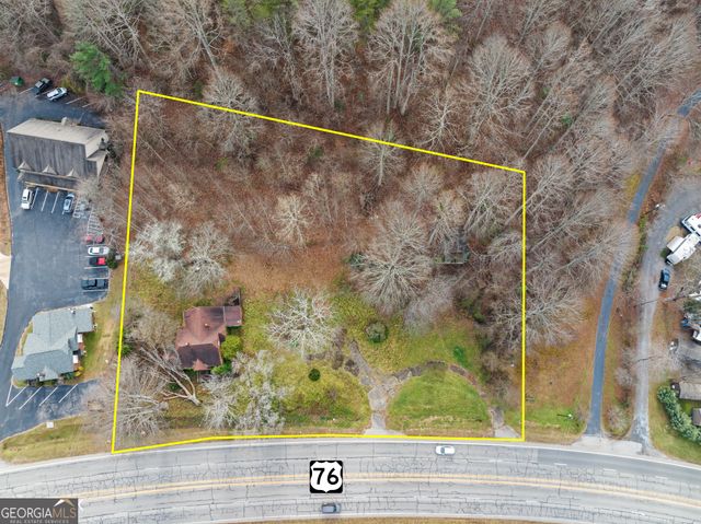 2038 US HWY 76, Hiawassee, GA 30546