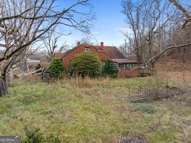 2038 US HWY 76, Hiawassee, GA 30546