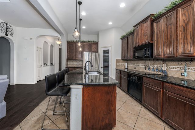 209 Boardwalk Avenue, Waxahachie, TX 75165