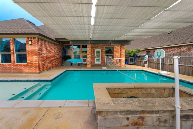 209 Boardwalk Avenue, Waxahachie, TX 75165