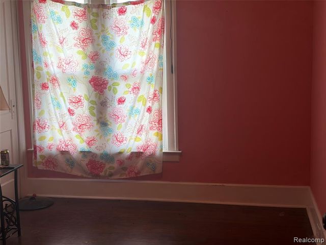 51 Henderson Street, Pontiac, MI 48341