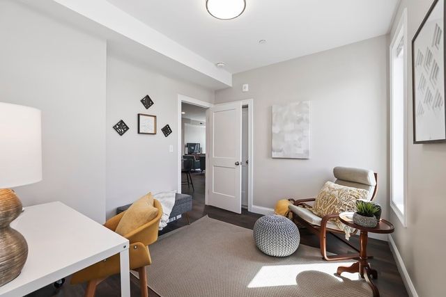 734 South Street 4, Boston, MA 02131