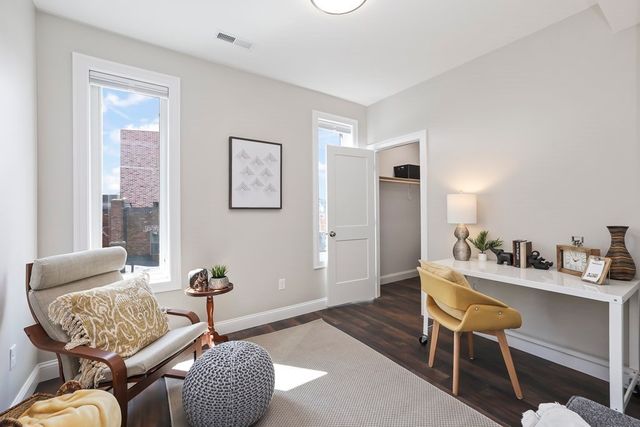 734 South Street 4, Boston, MA 02131