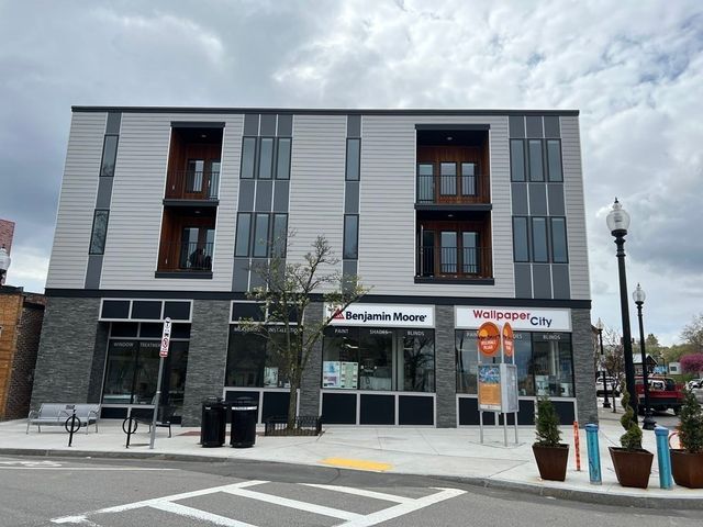 734 South Street 4, Boston, MA 02131