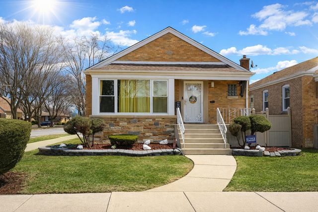 8201 S Homan Avenue, Chicago, IL 60652
