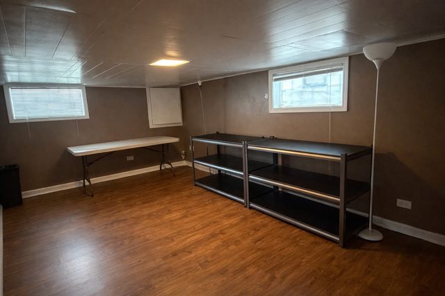 8201 S Homan Avenue, Chicago, IL 60652