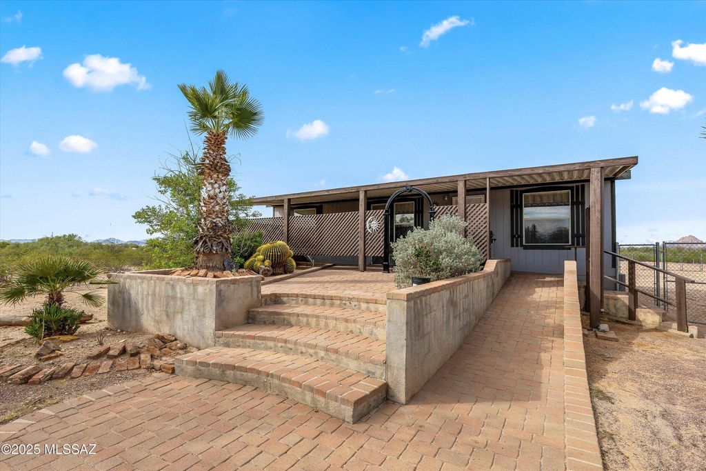 12055 N Musket Road, Marana, AZ 85653