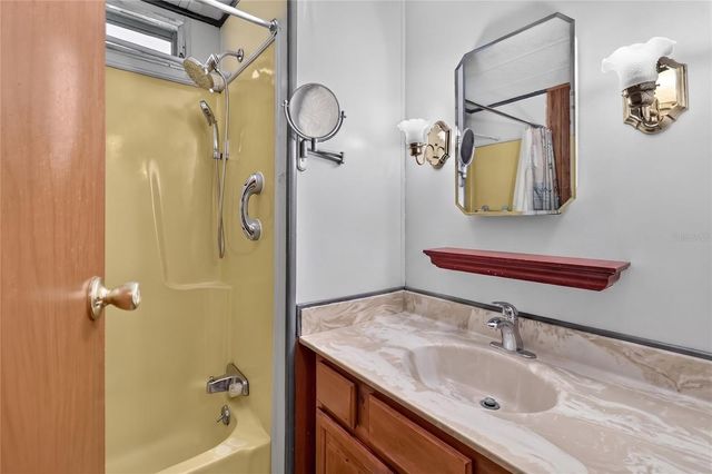 3586 LAZY LAKE DRIVE N, Lakeland, FL 33801