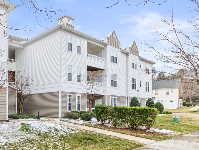 18001 Delmas Drive 3C, Cornelius, NC 28031