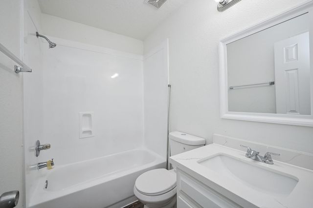 14420 Walters 22, Houston, TX 77014