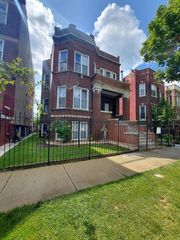 2616 S Millard Avenue Garden, Chicago, IL 60623