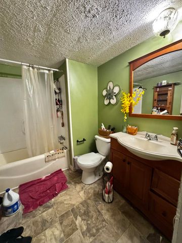6895 Kentucky 643, Crab Orchard, KY 40419