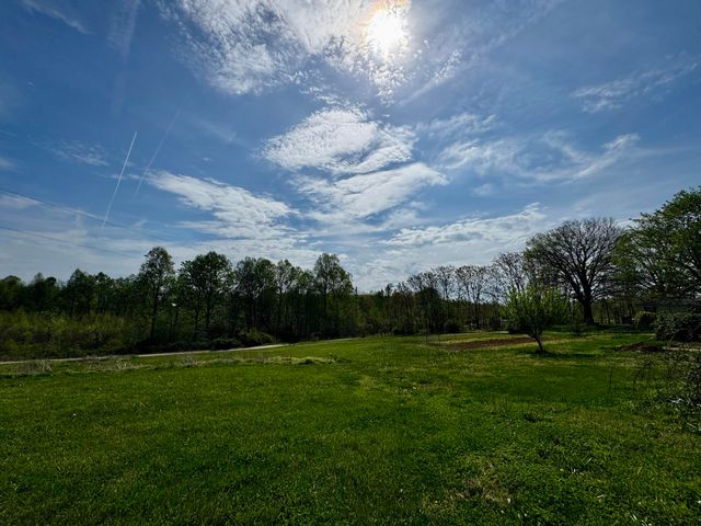 6895 Kentucky 643, Crab Orchard, KY 40419
