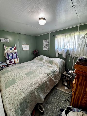 6895 Kentucky 643, Crab Orchard, KY 40419