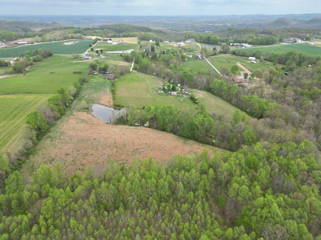 6895 Kentucky 643, Crab Orchard, KY 40419