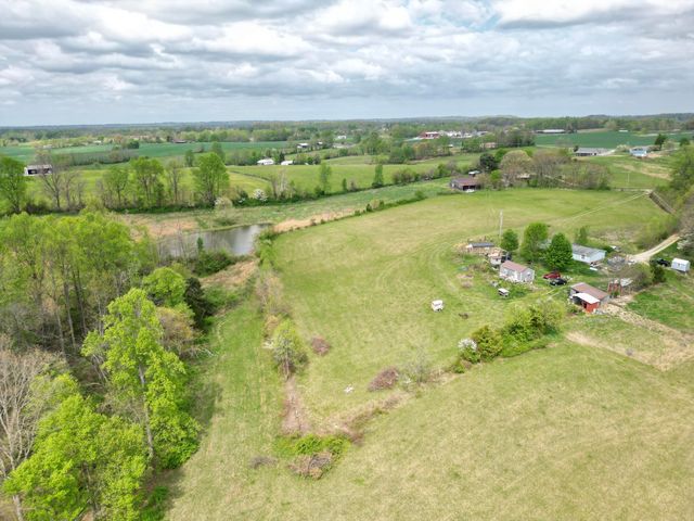 6895 Kentucky 643, Crab Orchard, KY 40419