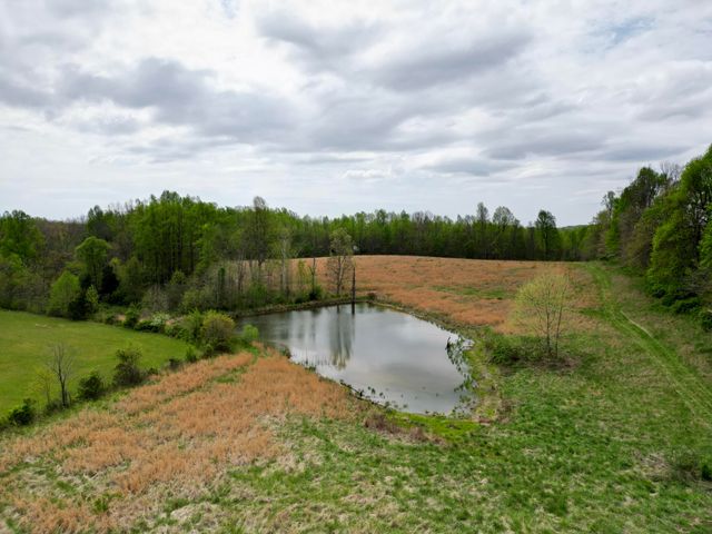 6895 Kentucky 643, Crab Orchard, KY 40419