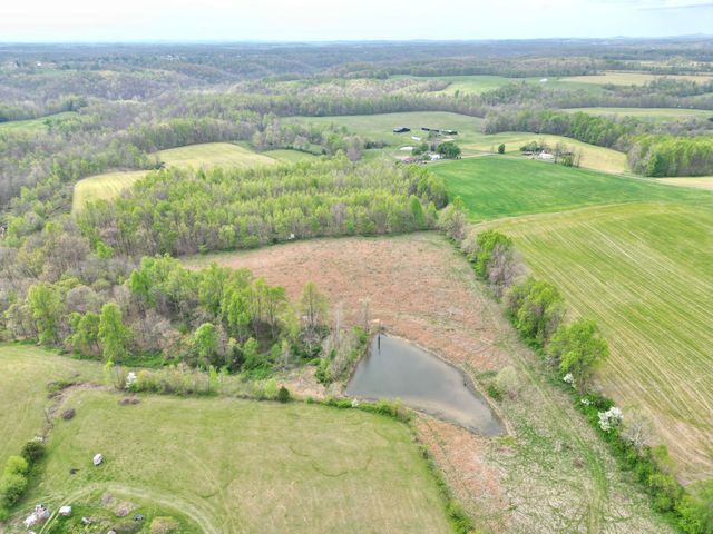 6895 Kentucky 643, Crab Orchard, KY 40419