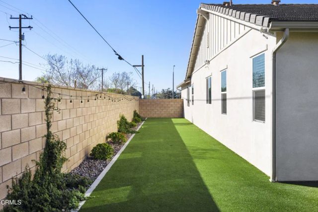 9019 Black Thorn Street, Jurupa Valley, CA 92509