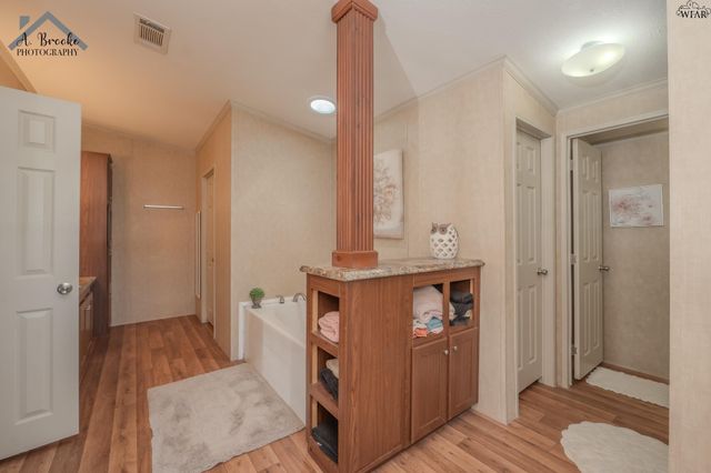 220 OSAGE CIRCLE, Henrietta, TX 76365