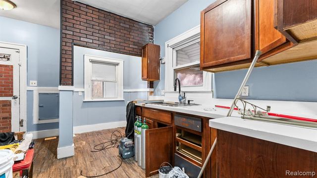 3317 Clairmount Street, Detroit, MI 48206