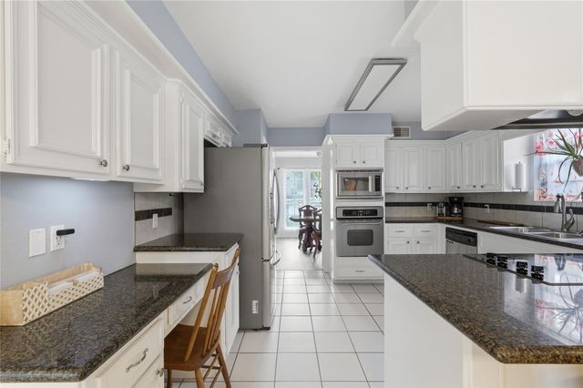 12807 Bowing Oaks Drive, Cypress, TX 77429