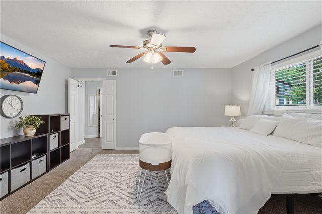 12807 Bowing Oaks Drive, Cypress, TX 77429