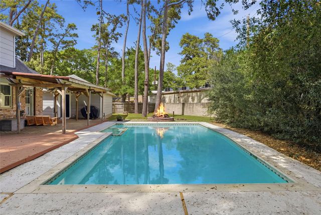 12807 Bowing Oaks Drive, Cypress, TX 77429