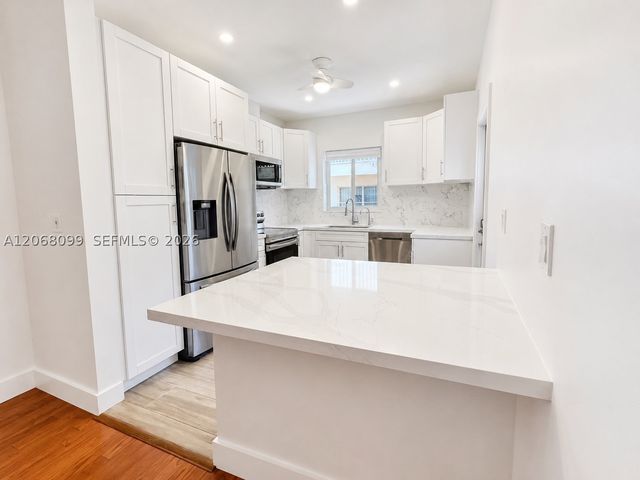 7825 Byron Ave, Miami Beach, FL 33141