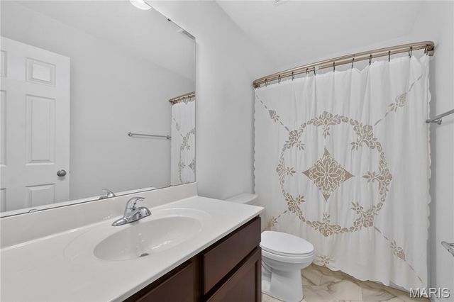 360 Steam Engine Court, Troy, MO 63379
