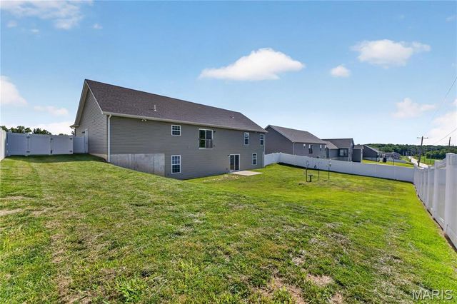 360 Steam Engine Court, Troy, MO 63379