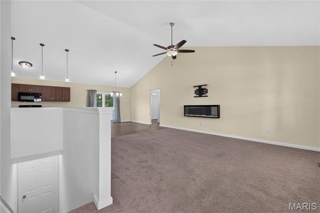 360 Steam Engine Court, Troy, MO 63379