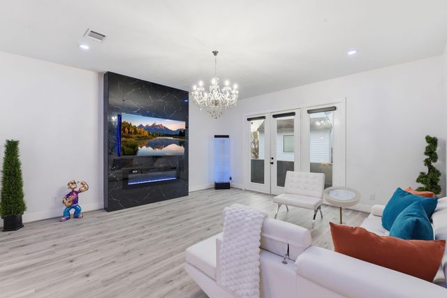 2026 Tuam Street, Houston, TX 77004