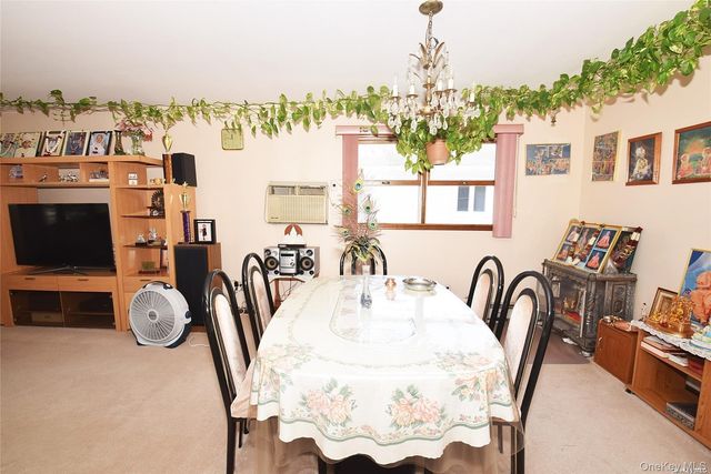 305 S 10th Street, New Hyde Park, NY 11040