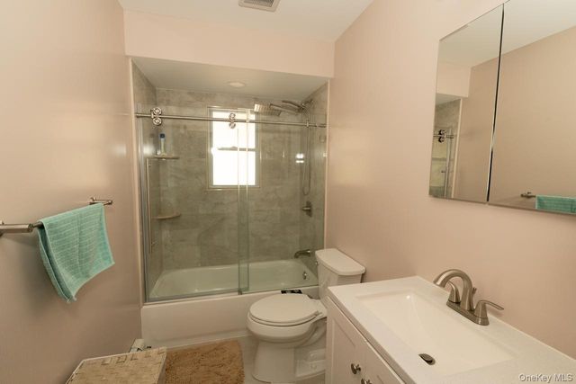 305 S 10th Street, New Hyde Park, NY 11040