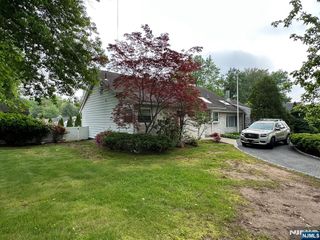 435 Hoffman Avenue, New Milford, NJ 07646