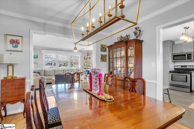 212 Shallowford Road, Greenville, SC 29607