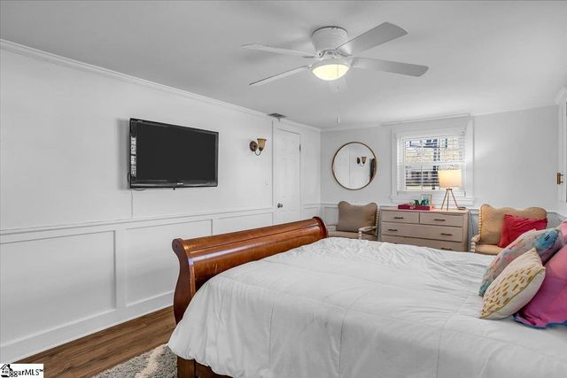 212 Shallowford Road, Greenville, SC 29607