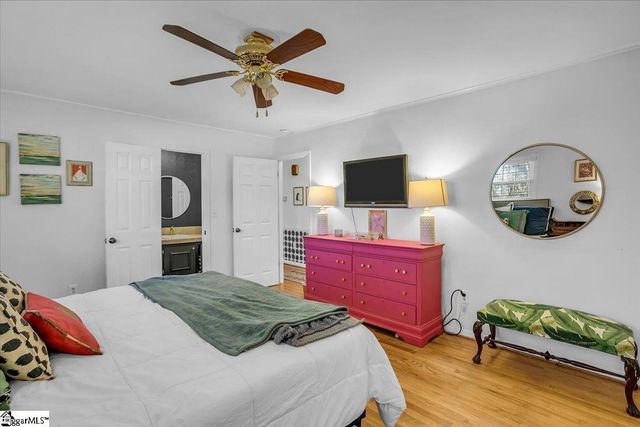 212 Shallowford Road, Greenville, SC 29607