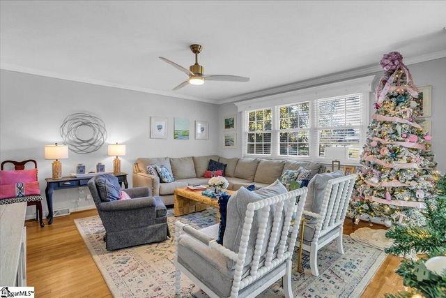 212 Shallowford Road, Greenville, SC 29607