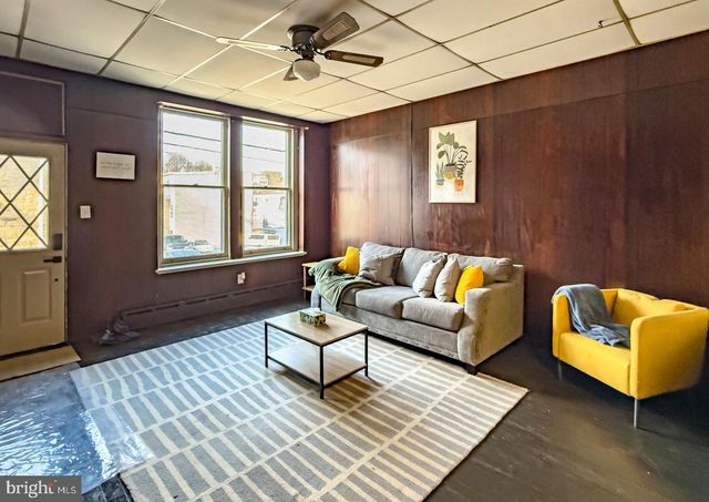 709 W NORWEGIAN ST, Pottsville, PA 17901